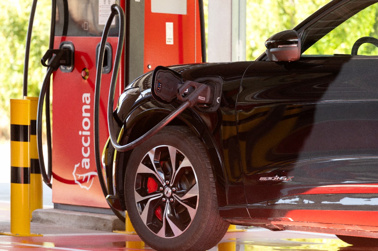 Snowy mountain glacier